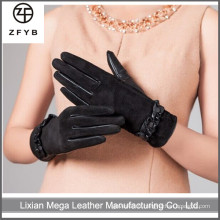 ZF5125 Femmes en gros portant des gants en cuir, des gants en cuir de daim